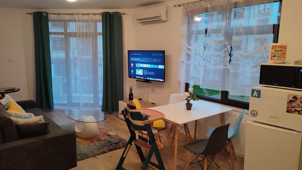 פומורי Aivazovsky Park Anchialos H14 מראה חיצוני תמונה