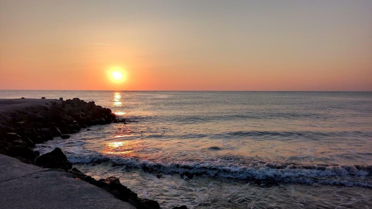 פומורי Aivazovsky Park Anchialos H14 מראה חיצוני תמונה